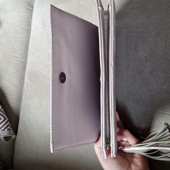 Neiman Marcus Faux Leather Metallic Clutch - Picture 5 of 5